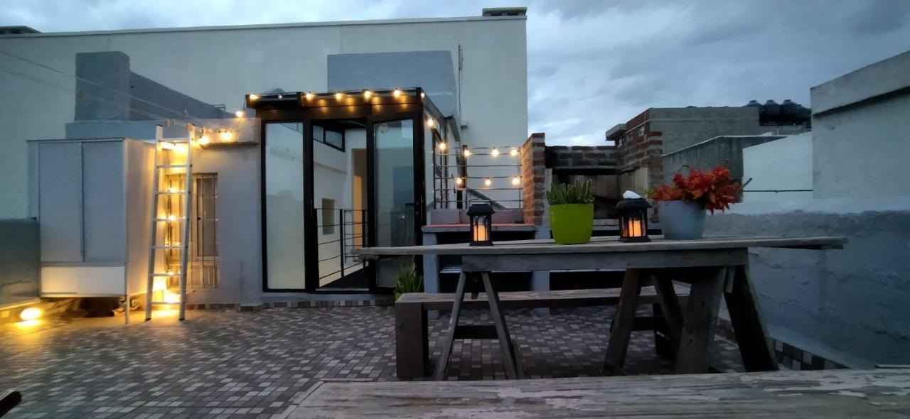 蒙得维的亚House With Large Terrace, Jacuzzi And Gated Parking For One Car别墅 外观 照片